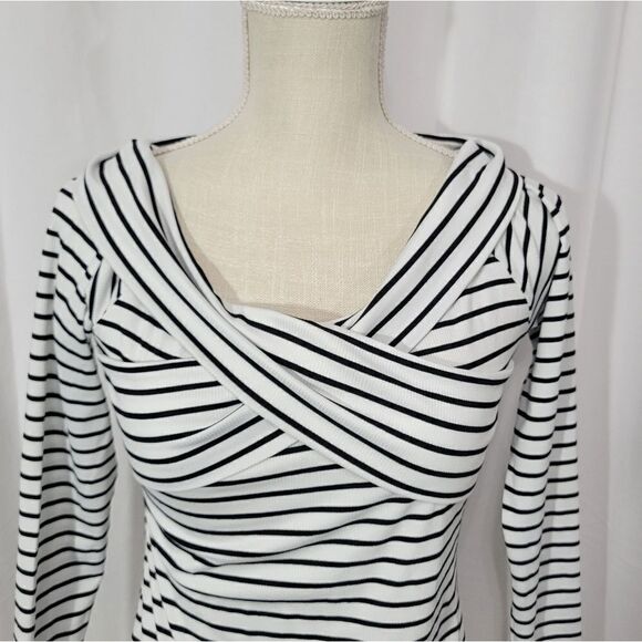 Mixfeer Women's Off Shoulder Casual Top With Long Sleeves Striped Criss Cross - Picture 5 of 9